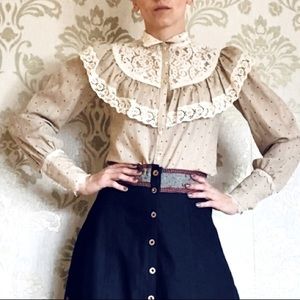 Gunne Sax lace collar button-down blouse m